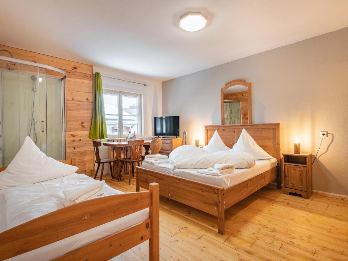 Hostel - Ron'S Guesthouse Oberstdorf Esterno foto