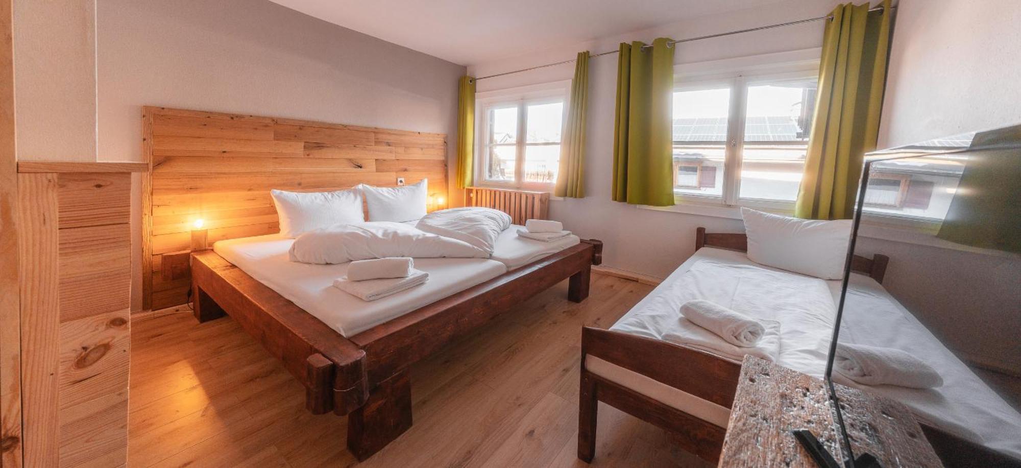 Hostel - Ron'S Guesthouse Oberstdorf Esterno foto