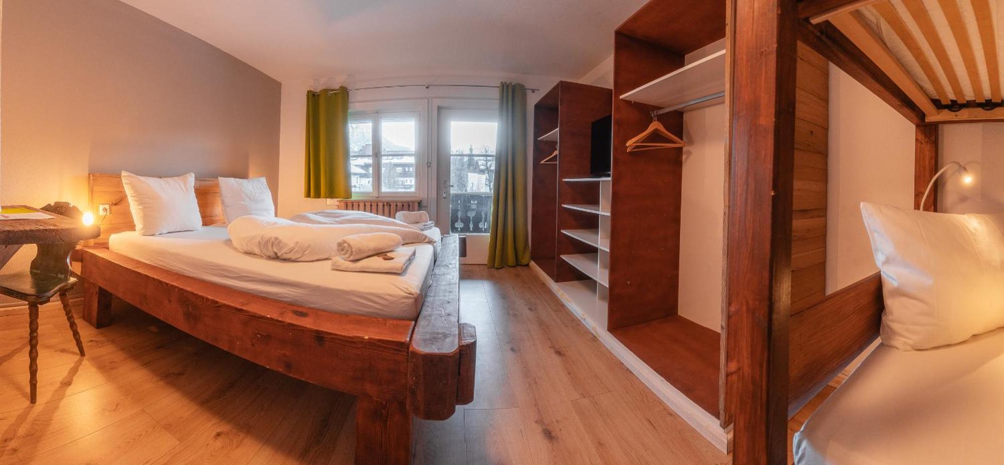 Hostel - Ron'S Guesthouse Oberstdorf Esterno foto