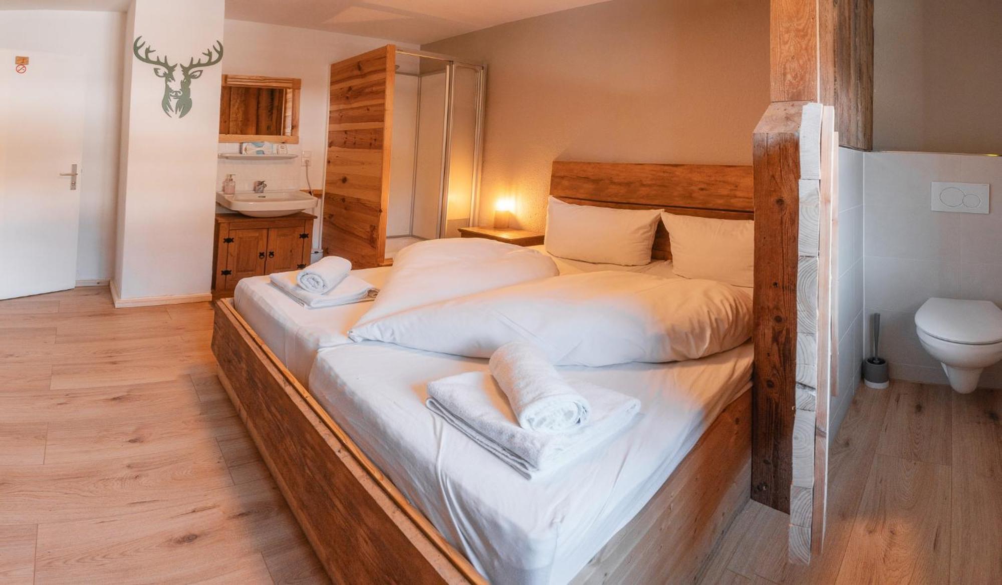 Hostel - Ron'S Guesthouse Oberstdorf Esterno foto